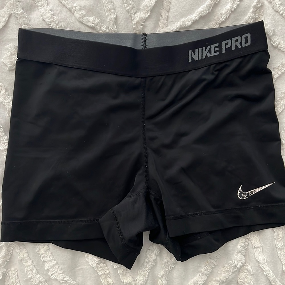 Nike pros used size Medium